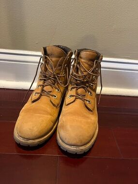 Women’s Timberland Bootz sz 9.5